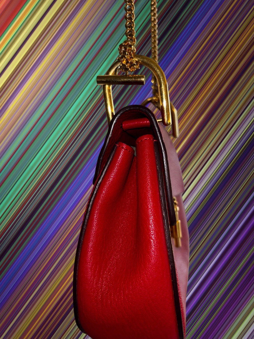 Chloé Red Pebbled Leather Crossbody with Gold Lock - Picture 6 of 9